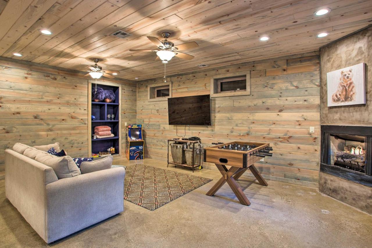 Luxe Broken Bow Cabin Game Room, Fire Pit And Deck! 外观 照片